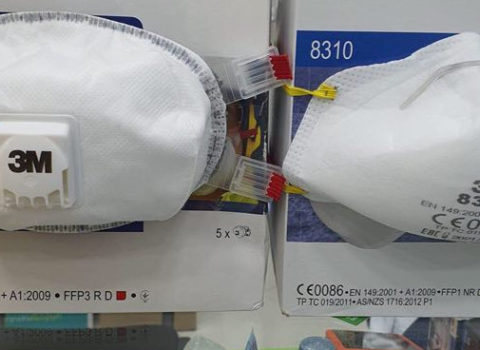 Bakıda apteklərdə maska 25 manata satılır – Foto+Video