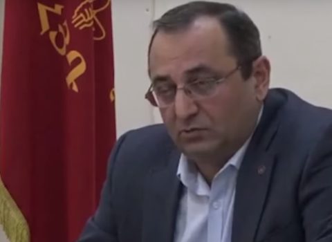 “Yüksək maaşlı məmurların əməkhaqları dondurulmalıdır” – Ermənistan TƏŞVİŞDƏ