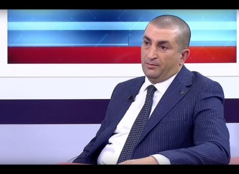 Ambaryan: “Xalqımızın başının üstünü qara buludlar alıb”