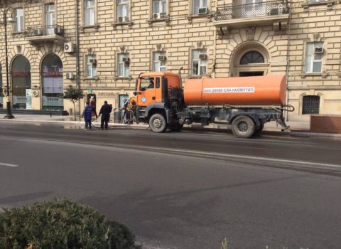 Bakı küçələrində ilk…