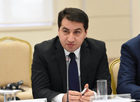 Hikmət Hacıyev: “Koronavirusun ölkə daxilində yayılma tendensiyası gedir”