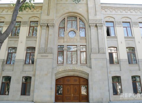 Səhiyyə Nazirliyi: “Daxili yoluxma hallarının qarşısını almaqda çətinlik çəkirik”