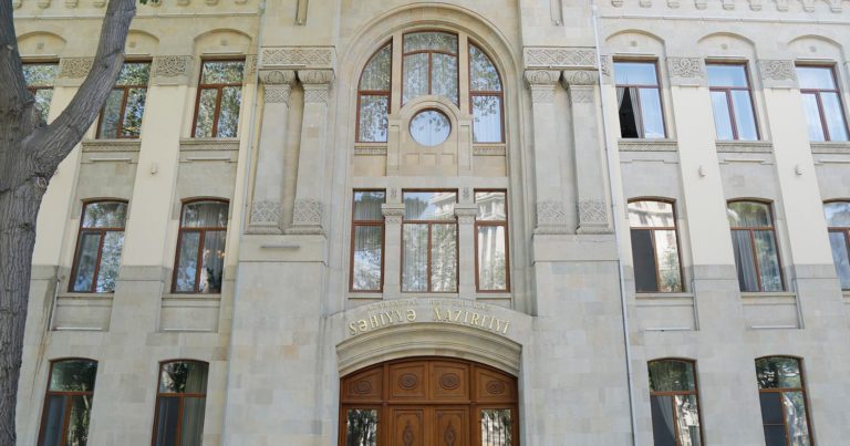 Səhiyyə Nazirliyi: “Daxili yoluxma hallarının qarşısını almaqda çətinlik çəkirik” Səhiyyə Nazirliyi: “Daxili yoluxma hallarının qarşısını almaqda çətinlik çəkirik”