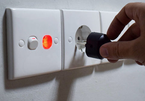 Baltikyanı ölkələrdə elektrikin qiymətində kəskin ucuzlaşma
