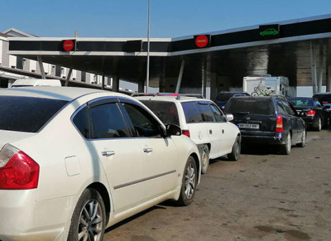 Gürcüstan Azərbaycanla sərhədi bağlayır