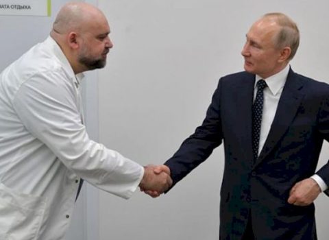 Ötən həftə Putinlə görüşən baş həkim koronavirusa yoluxdu – Fotolar
