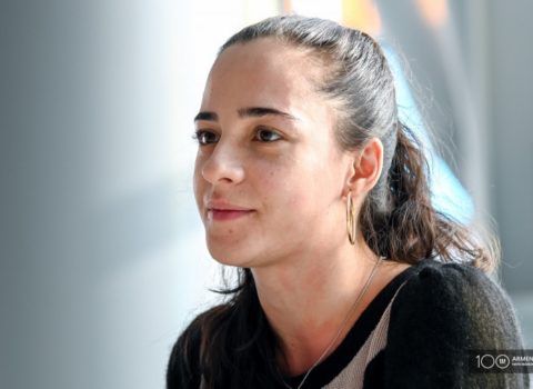 Erməni qadın məmur ölkədən qaçdı – “Ermənistanda qalmaq təhlükəlidir”
