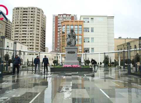 Şah İsmayıl Xətainin heykəlinin yeri dəyişdirilib – FOTO