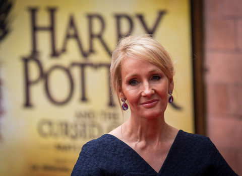 “Harri Potter”in yazarı koronavirusa yoluxdu