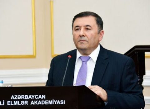 “Səhiyyə naziri deyir ki, koronavirusdan qorunmaq üçün ər-arvad bir otaqda yatmamalıdır” – Azərbaycanlı alim