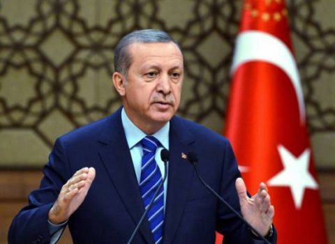 Ərdoğan yaşlı insanlara məktub yazdı: “Qətiyyən evdən çıxmayın”