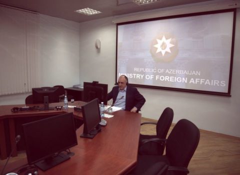 Azərbaycan və Ermənistan XİN rəhbərlərinin görüşü başladı