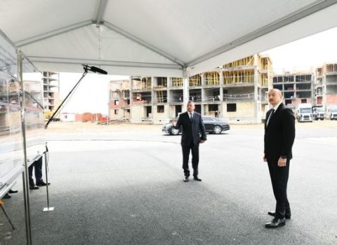 Prezident məcburi köçkünlər üçün tikilən yaşayış binalarında işlərin gedişi ilə tanış olub – FOTOLAR