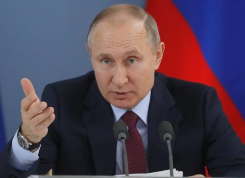 “Koronavirusun yayılmasının pik həddi…” – Putin Rusiyadakı durumdan danışdı