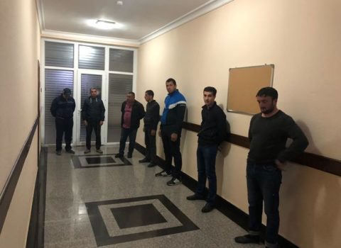 Karantini pozub futbol oynadılar, cərimələndilər – FOTO