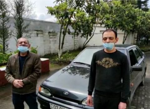 Sərxoş ata və oğlu icazəsiz şəhərə çıxdı: cərimələndilər- FOTO