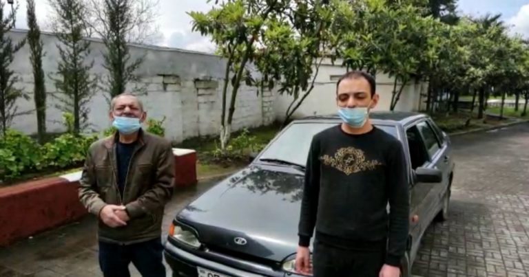 Sərxoş ata və oğlu icazəsiz şəhərə çıxdı: cərimələndilər- FOTO Sərxoş ata və oğlu icazəsiz şəhərə çıxdı: cərimələndilər- FOTO