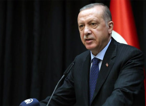 Türkiyədə 20 yaşadək gənclərin küçəyə çıxması qadağan edildi