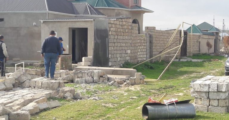 Hasar aşdı, ev qazsız qaldı – Güclü küləyin fəsadları – FOTOLAR Hasar aşdı, ev qazsız qaldı – Güclü küləyin fəsadları – FOTOLAR