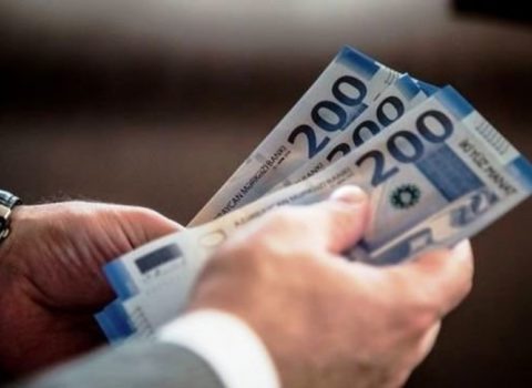 Bayram günlərində işləyənlərə əməkhaqqı necə hesablanır? – AÇIQLAMA