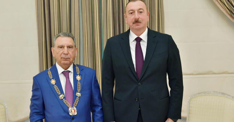 Ramiz Mehdiyev Prezidentə məktub yazdı Ramiz Mehdiyev Prezidentə məktub yazdı