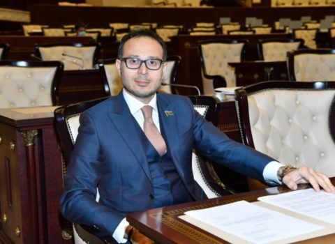 Deputatdan Milli Məclisdəki yer davası ilə bağlı AÇIQLAMA