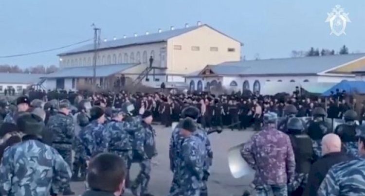 Rusiyada həbsxanada baş verən qiyamın gizlinləri – “Oğru dünyası” ayaqda Rusiyada həbsxanada baş verən qiyamın gizlinləri – “Oğru dünyası” ayaqda