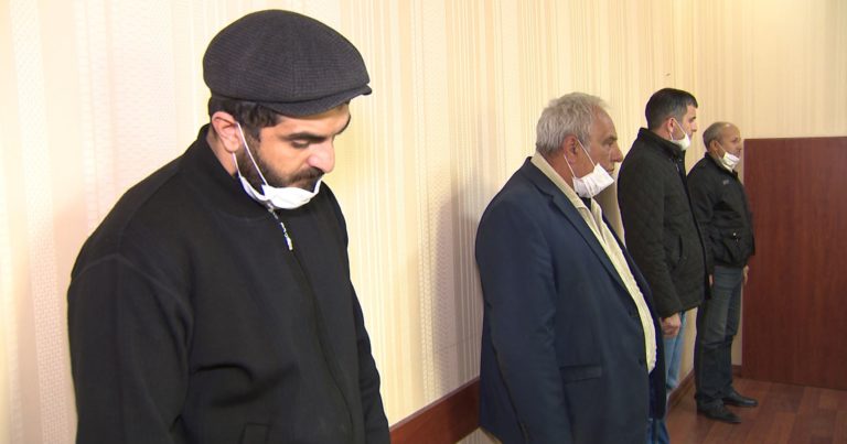 Karantini pozan kafe və müştəriləri cərimələndi – FOTOLAR Karantini pozan kafe və müştəriləri cərimələndi – FOTOLAR