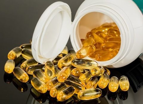 Qida əlavələri və vitaminlər insan orqanizminə ziyandır – ƏTRAFLI