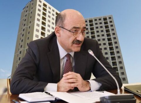 Mədəniyyət Nazirliyinin əməkdaşına Əbülfəs Qarayevin vaxtında neçə ev verilib? – ŞOK İDDİA