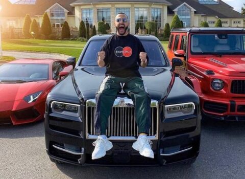 Azərbaycanlı bloqer özünə ən son model “Rolls-Royce” aldı – FOTO