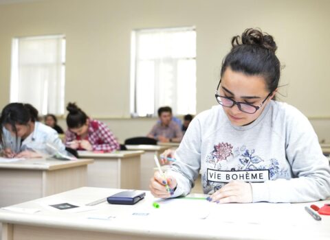 Dövlət qulluqçusu olmaq istəyənlərin DİQQƏTİNƏ! – İMTAHANLAR…