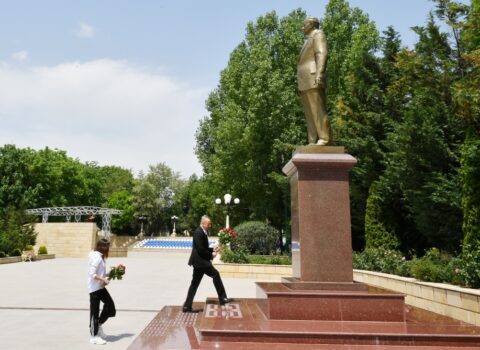 Prezident və birinci xanım Şamaxıda – FOTO