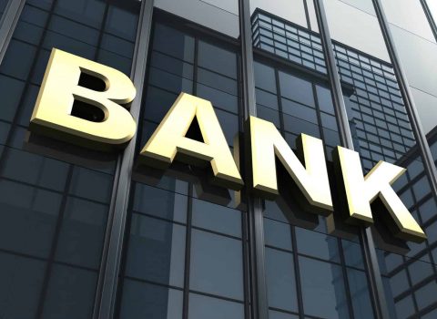 Bağlanan banklarda əmanəti qalan vətəndaşların NƏZƏRİNƏ