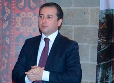 DTX-nin saxladığı rəis müğənnilərə bu şərti qoyubmuş – DETALLAR