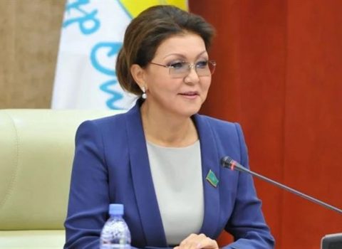 Dariqa Nazarbayevanın istefası təsdiqləndi – Artıq deputat deyil