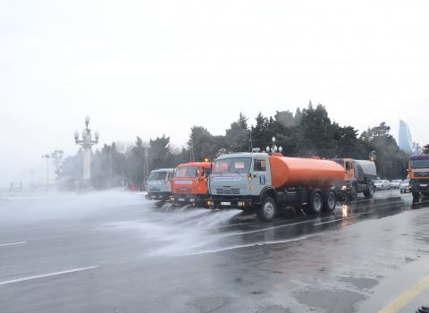 Bakıda gücləndirilmiş dezinfeksiya işləri aparılır
