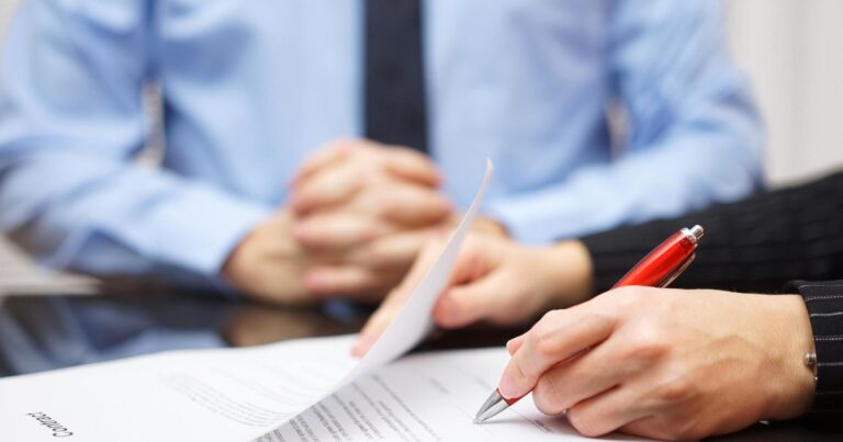Pandemiyaya görə işçiləri işdən çıxaranlar cəzalandırılacaq – RƏSMİ Pandemiyaya görə işçiləri işdən çıxaranlar cəzalandırılacaq – RƏSMİ