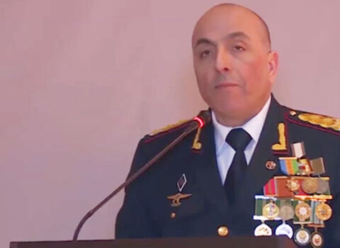 DTX-nin saxladığı general məhkəmə qarşısına çıxarıldı