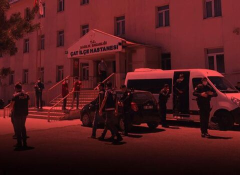 Türkiyədə iki ailə bir-birlərini qanlarına qəltan etdi