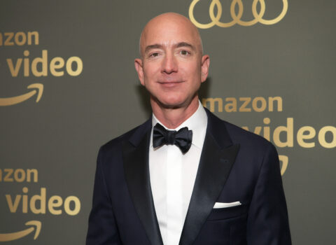 Bezos NASA-ya 2 milyard dollar təklif etdi