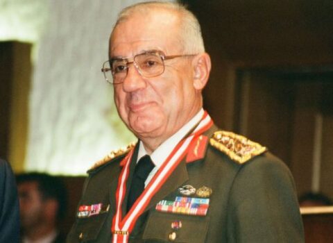 Türkiyənin sabiq Baş Qərargah rəisi vəfat etdi