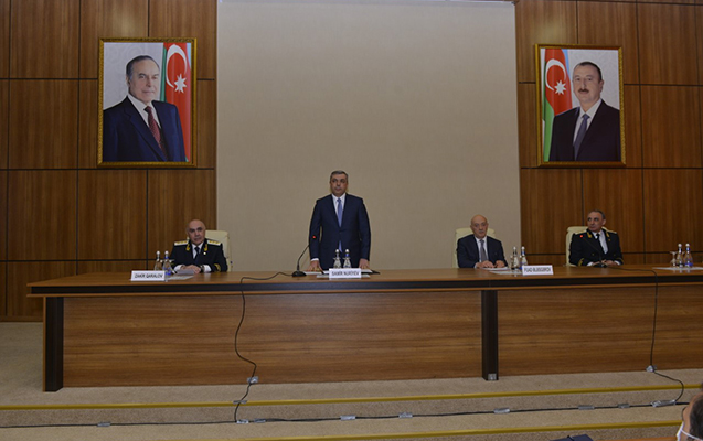 Yeni Baş prokuror kollektivə təqdim olundu Yeni Baş prokuror kollektivə təqdim olundu