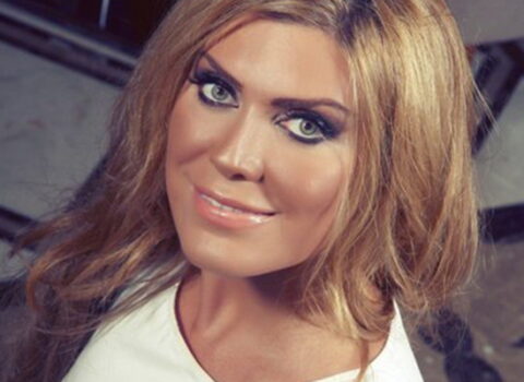 “Meymuna bənzəyirsən” – Xoşqədəm izləyicisini TƏHQİR ETDİ