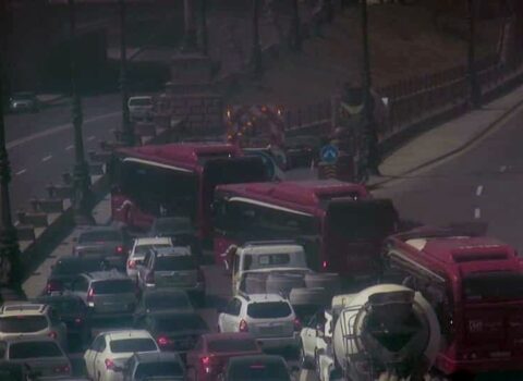 Bakıda ekspres avtobuslar tıxacda qaldı – FOTOLAR