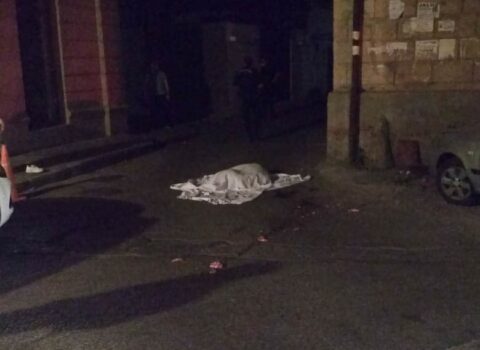 Bakıda tələbə qız intihar etdi – FOTO