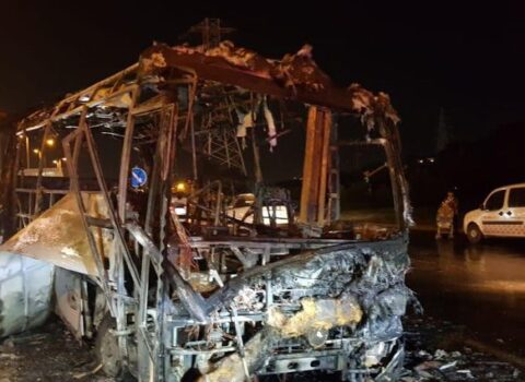 Aeroport yolunda avtobus partladı – FOTO – VİDEO
