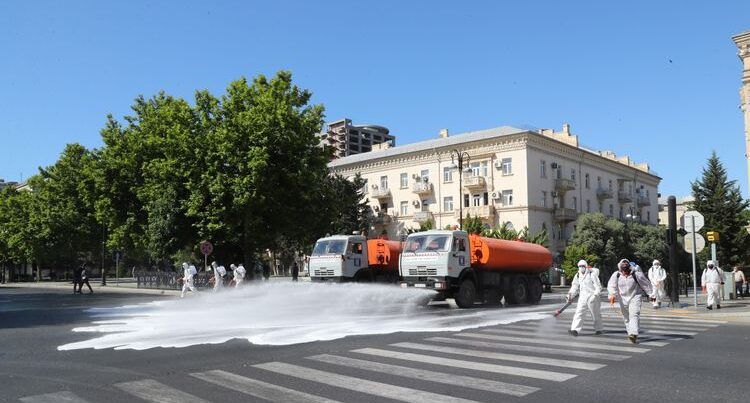 Bakı növbəti dəfə dezinfeksiya olundu – Fotolar Bakı növbəti dəfə dezinfeksiya olundu – Fotolar