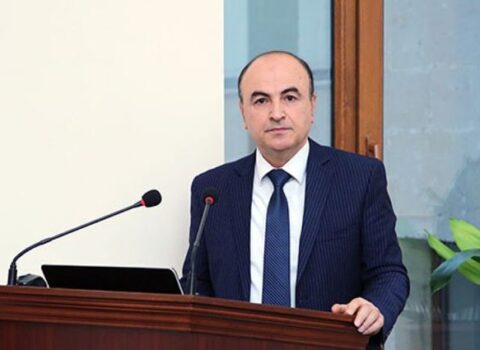Bu qurumun 10 mindən artıq əməkdaşı var