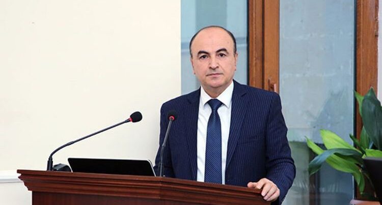 Bu qurumun 10 mindən artıq əməkdaşı var Bu qurumun 10 mindən artıq əməkdaşı var